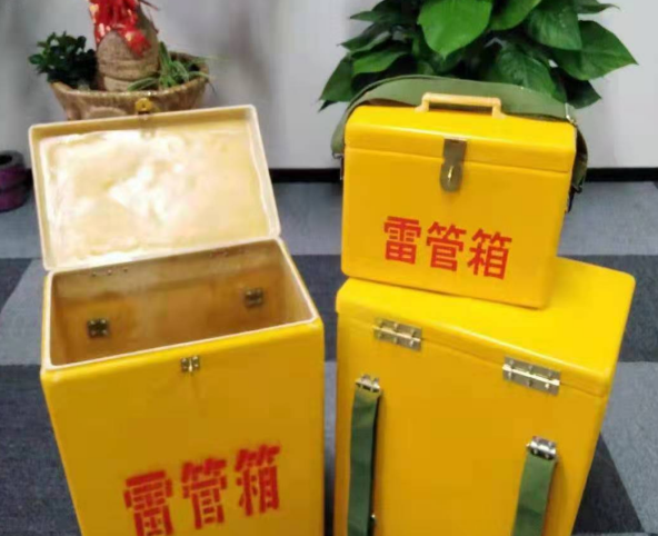 岳普湖玻璃钢雷管箱有哪些特点